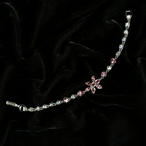 Crystal Link Bracelet in Pink & Clear Stones – Floral Centerpiece - Picture 5 of 5
